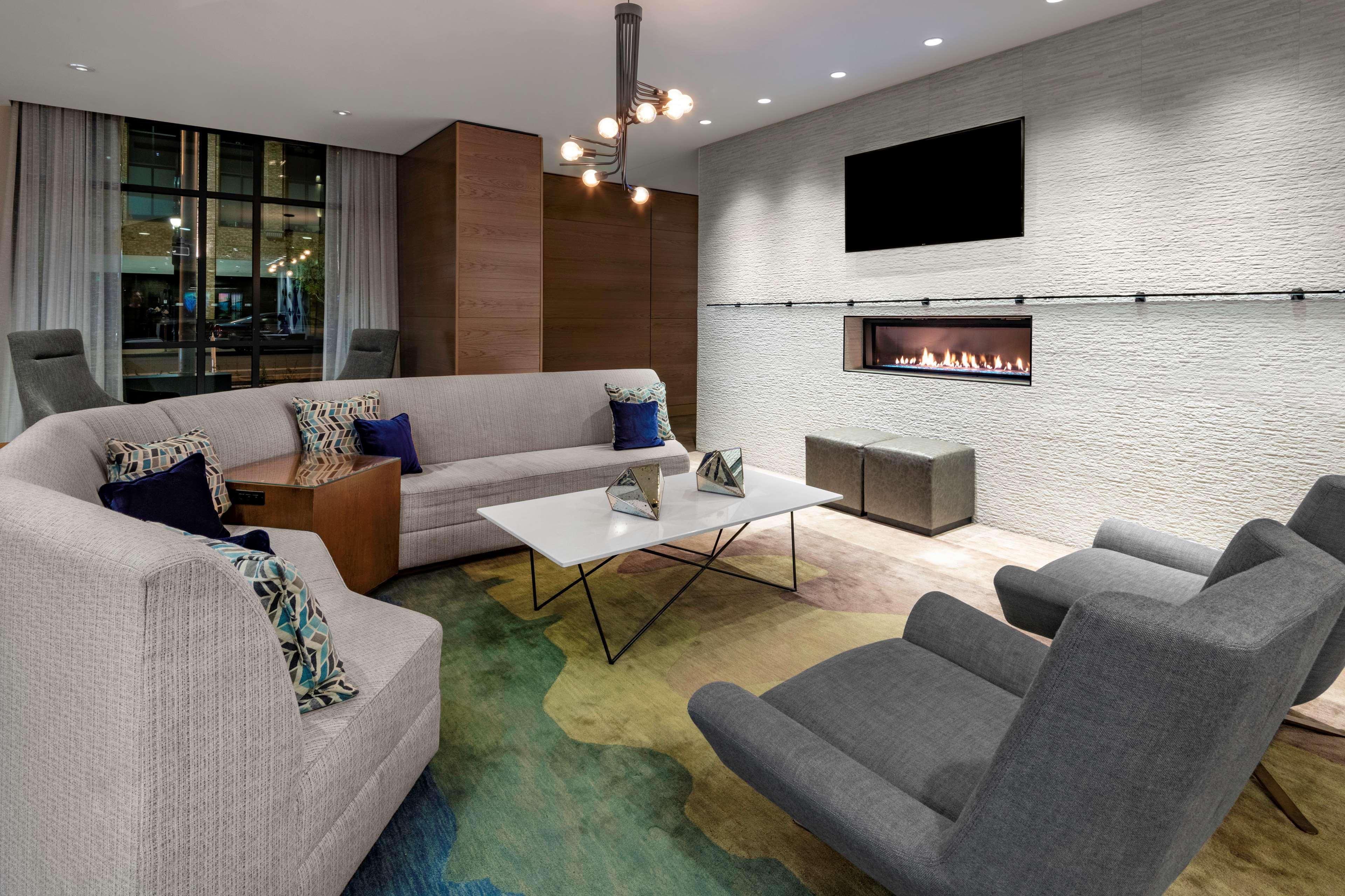 Hyatt Place Denver Downtown Экстерьер фото